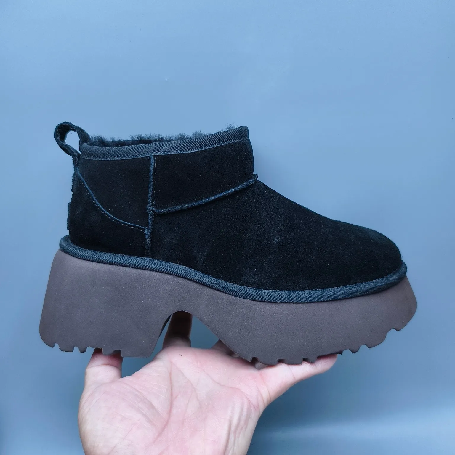 💰480 UGG sheepskin all-in-one snow boots 8311 thick-soled high-heeled fashion shoes Color: Maroon Sand Black Walnut Size: 35-40